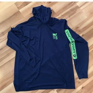 NWT Vineyard Vines Men's LS Graphic Big Whale